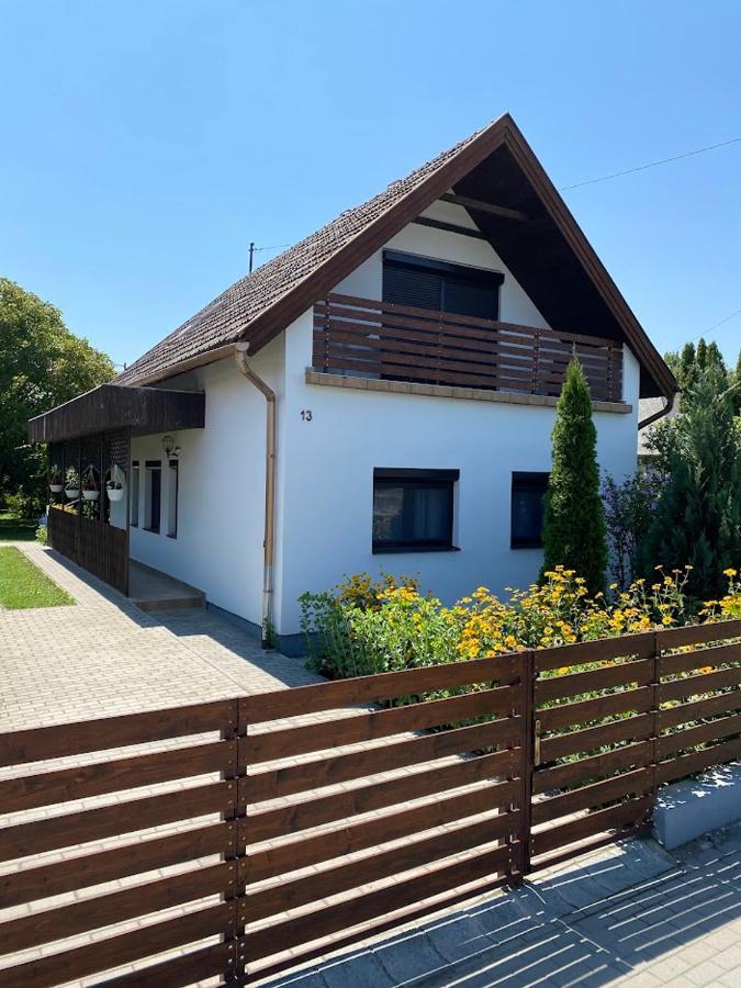 Marica Apartman Balatonfenyves Exterior photo